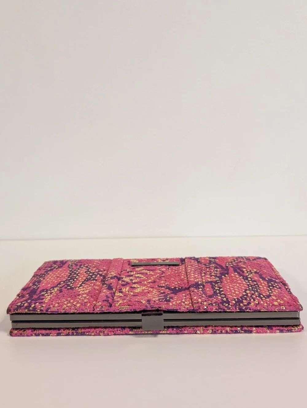 Kenneth Cole Reaction Pink Metallic Snake Print Frame Wallet Clutch 8.5